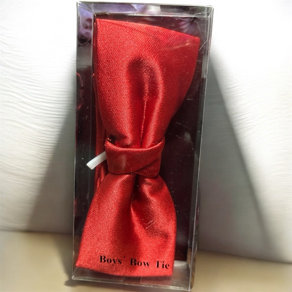 HERMOSO NEW YORK Boys Red Bow Tie